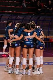 掘金迎战雄鹿前瞻：阵容受损，字母哥领衔雄鹿冲击连胜