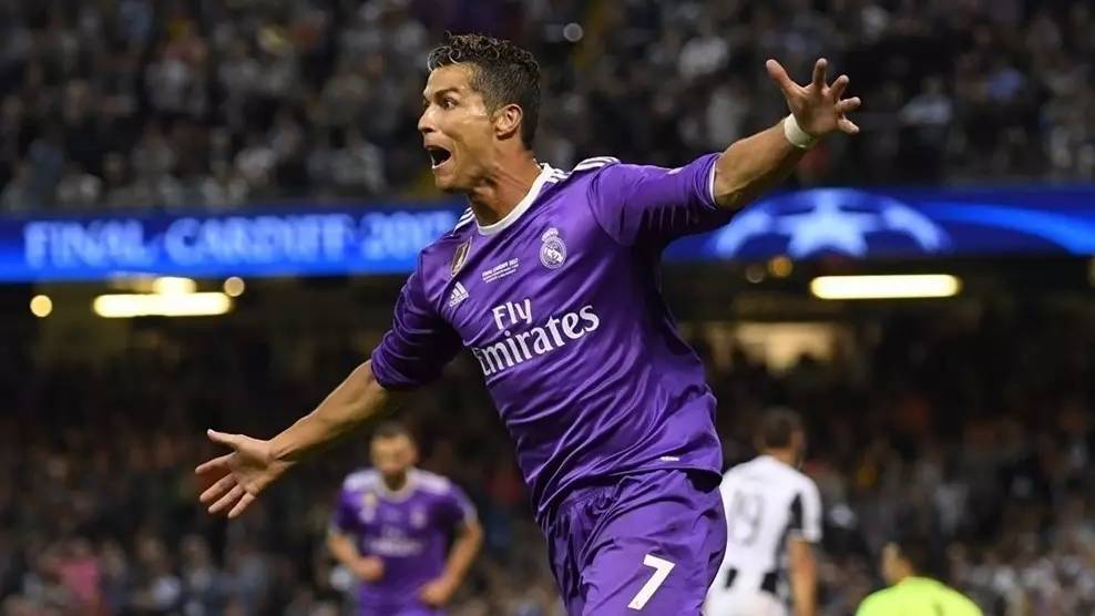 他以其丰富 他以其丰富